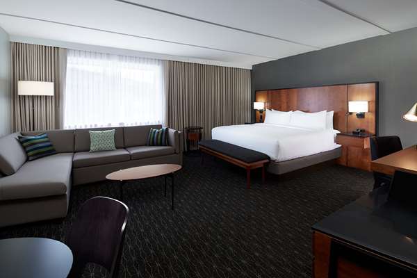  - DoubleTree by Hilton Hotel Trudeau Airport Dorval
