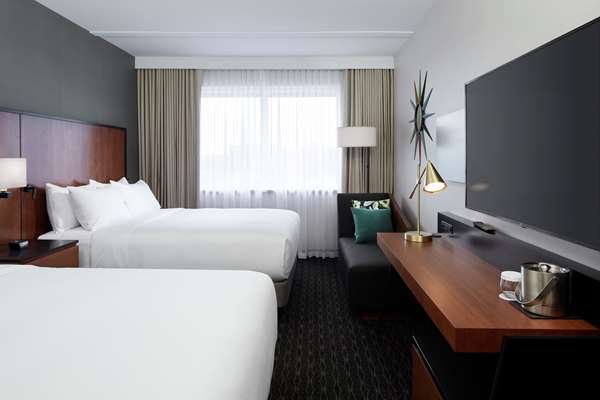  - DoubleTree by Hilton Hotel Trudeau Airport Dorval