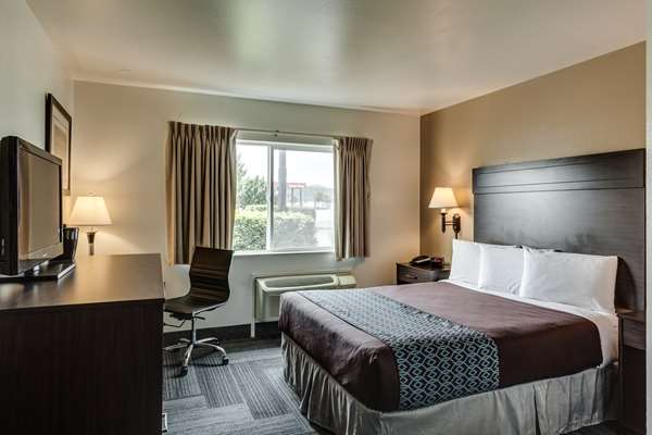  - SureStay Plus Hotel by Best Western Post Falls - I-90, Exit 2