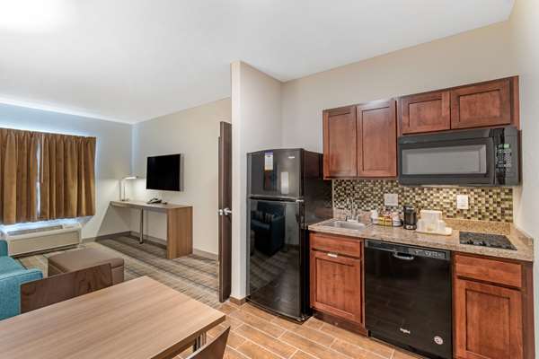 Suite - MainStay Suites Airport Denver