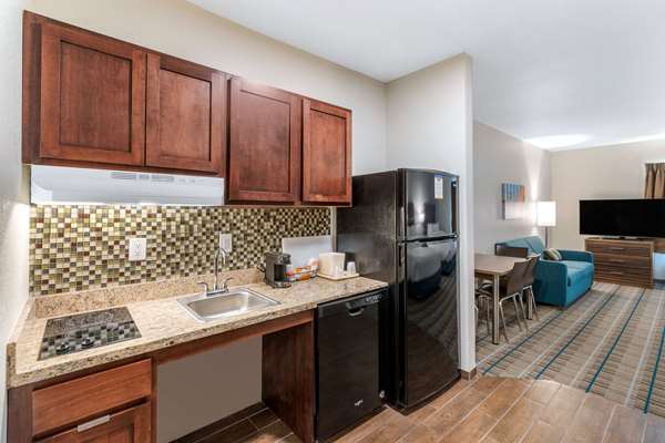 Suite - MainStay Suites Airport Denver