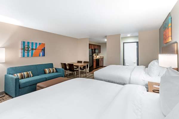 Suite - MainStay Suites Airport Denver