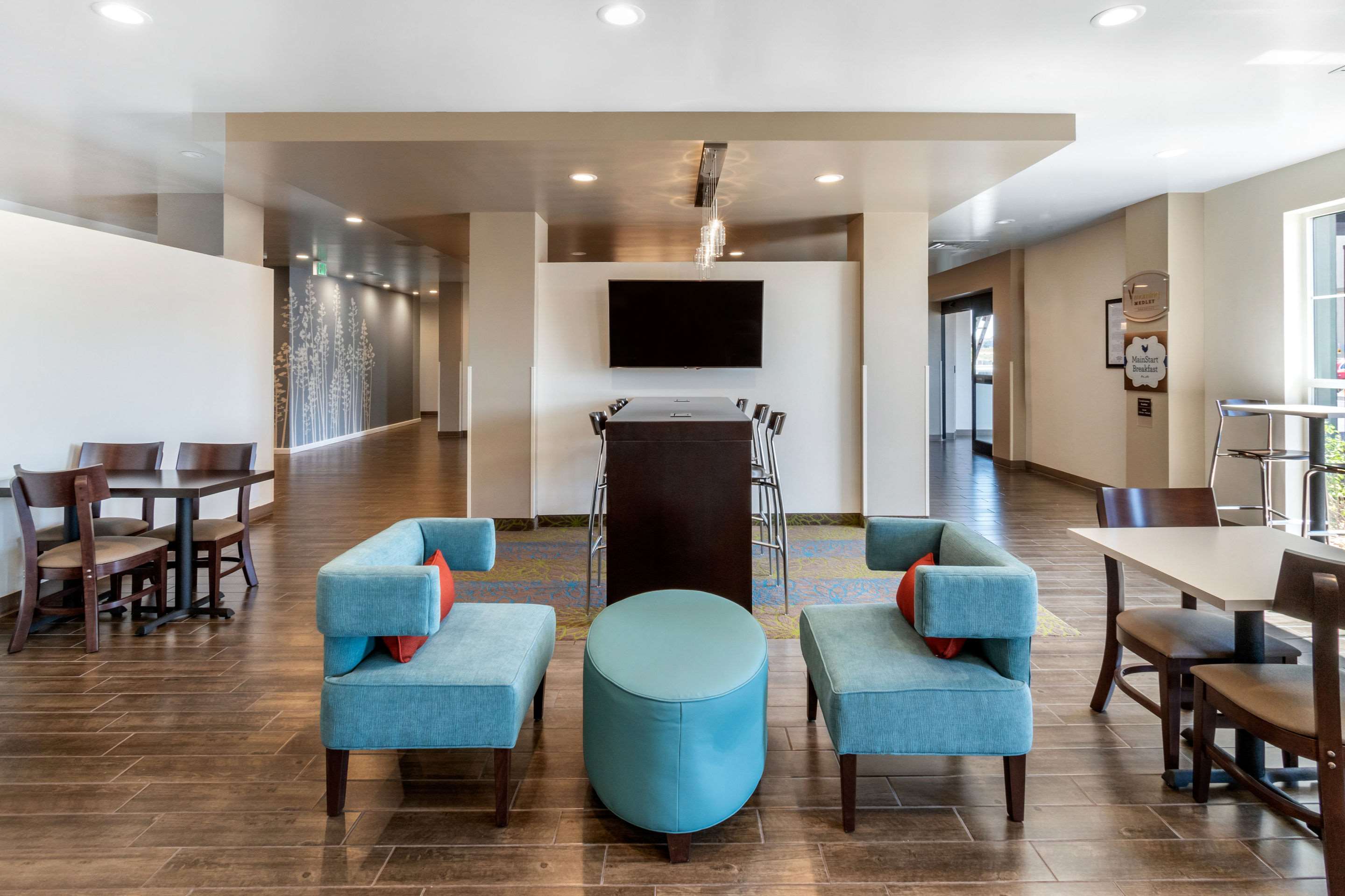 Breakfast area | MainStay Suites Denver International Airport