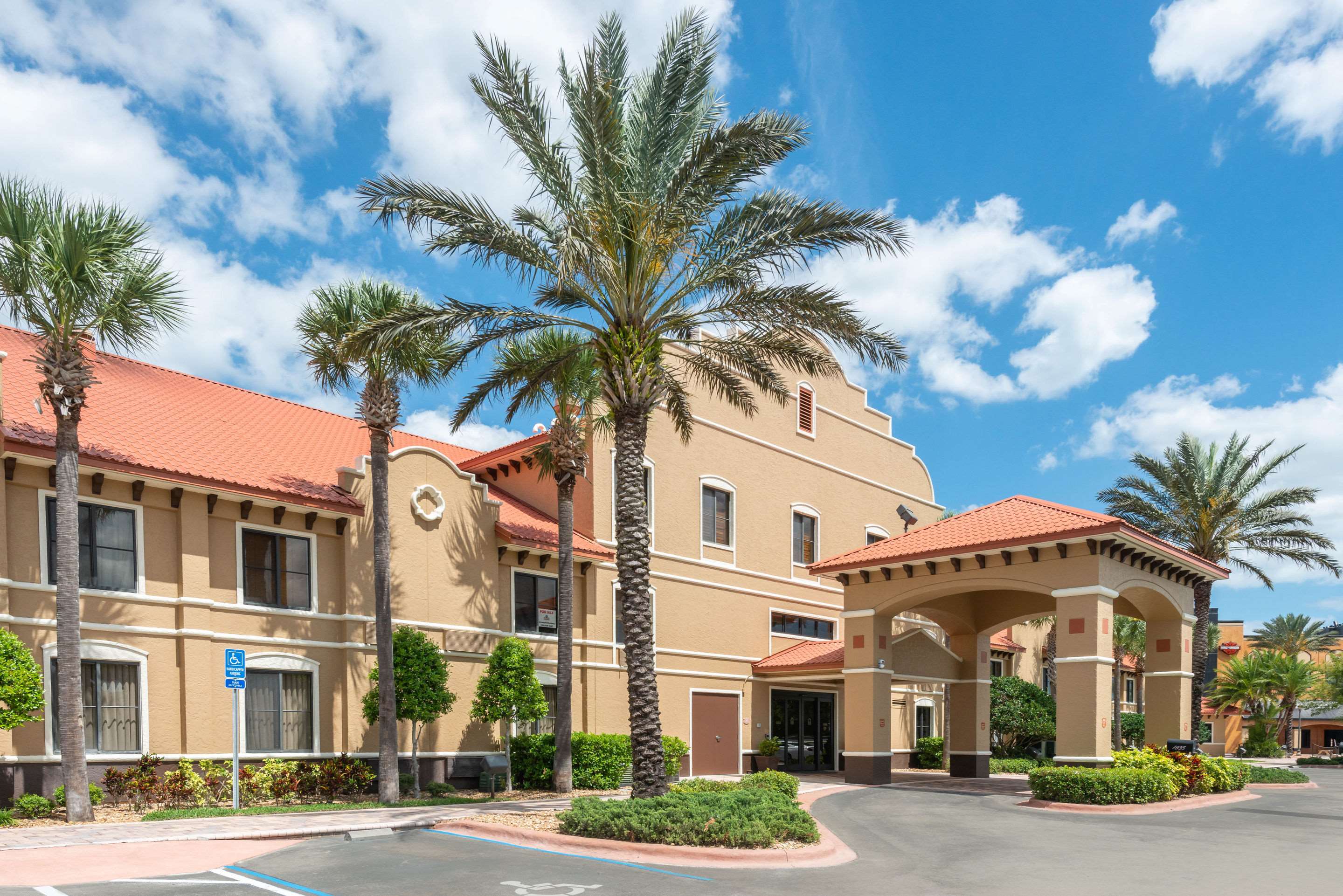 Hotel exterior | Clarion Inn Ormond Beach at Destination Daytona