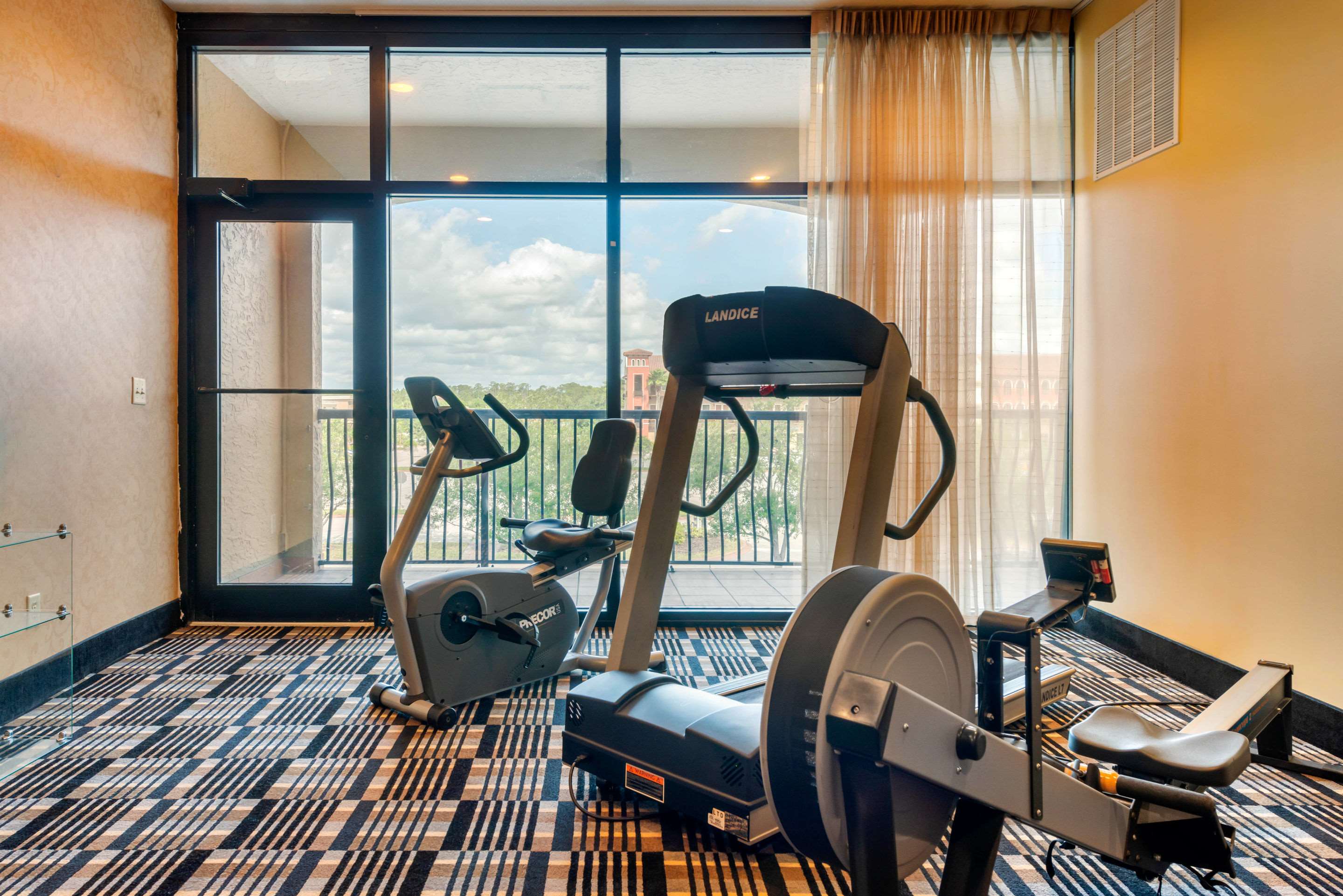 Fitness center | Clarion Inn Ormond Beach at Destination Daytona