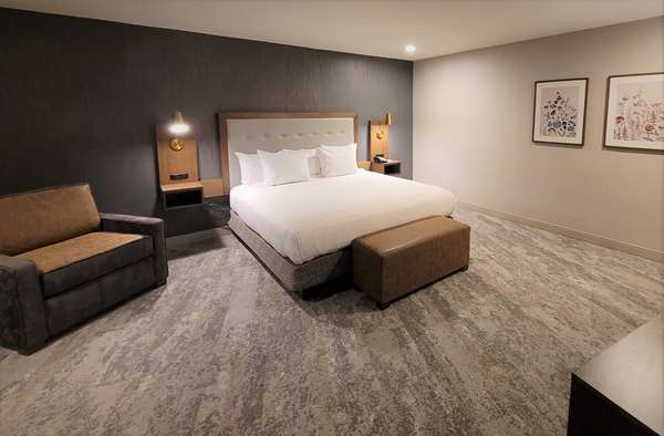 Suite - Riverside Hotel Boise