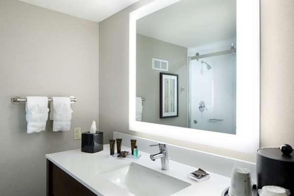  - Wingate by Wyndham St Clairsville - I-70, Exit 218