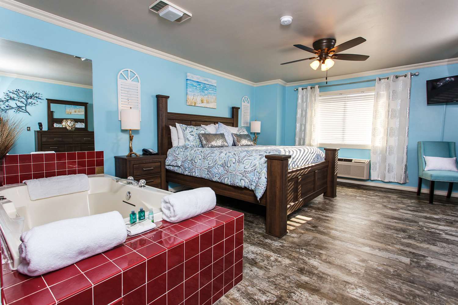 Hotel J Airport Green Bay, WI See Discounts