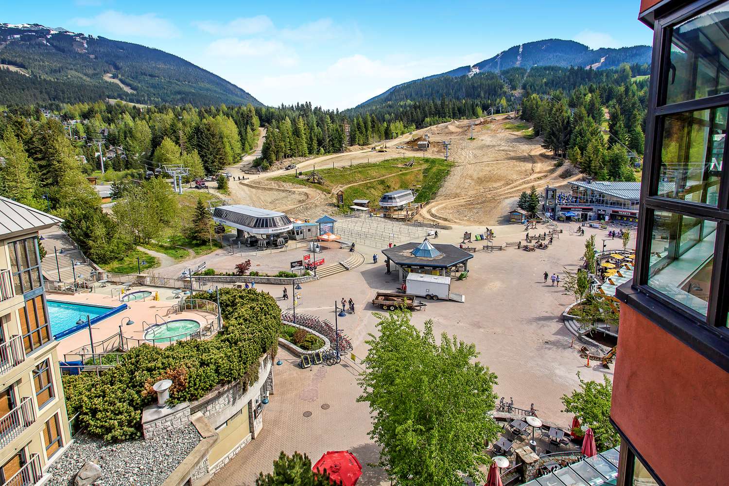 Sundial Boutique Hotel Whistler, BC See Discounts