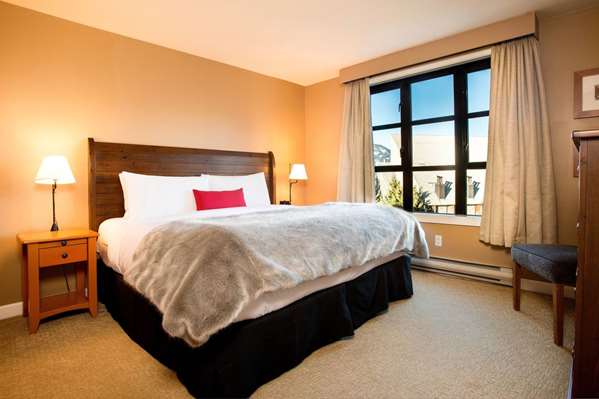  - Sundial Boutique Hotel Whistler