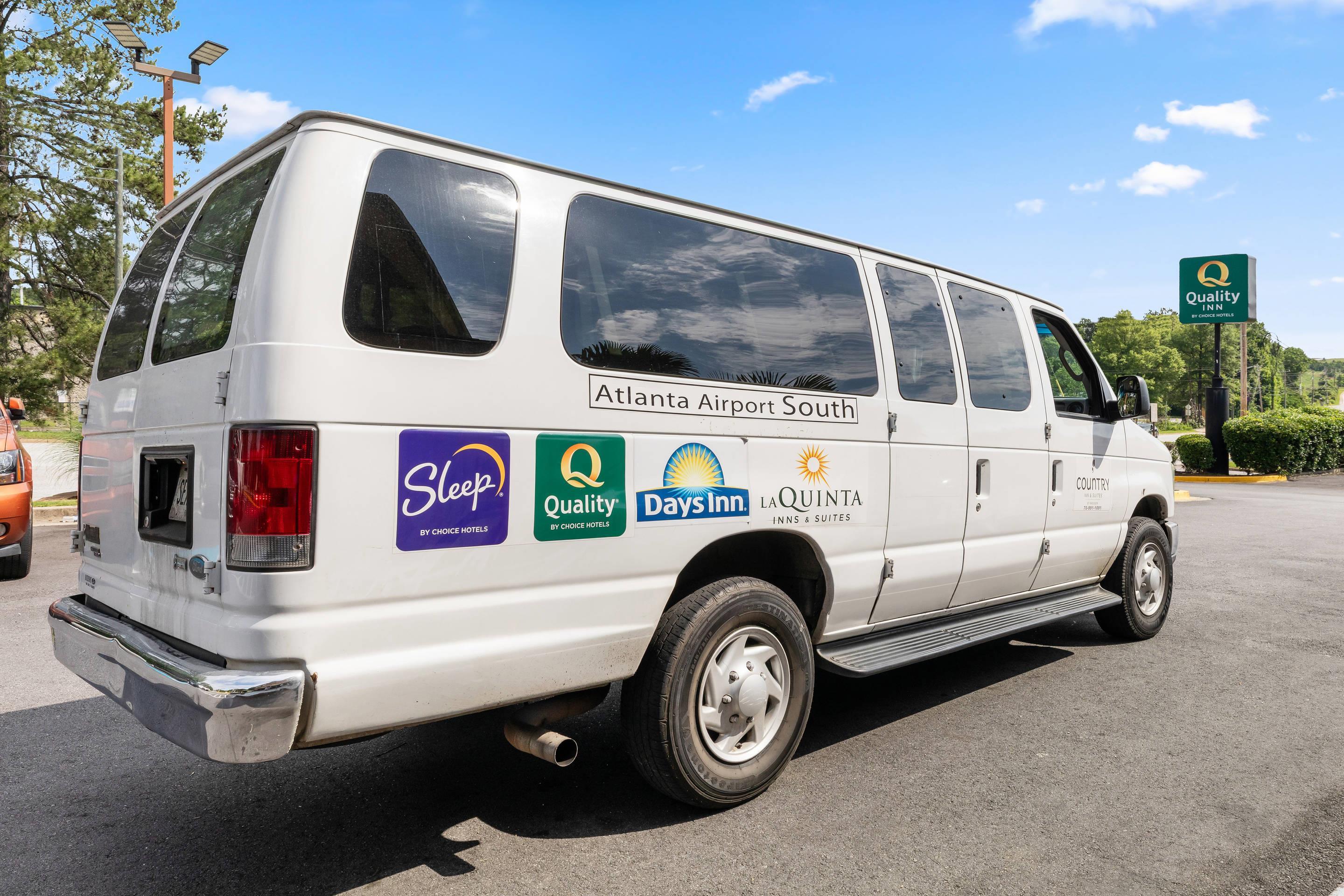 Hotel shuttle | Quality Inn Atlanta Airport - Central