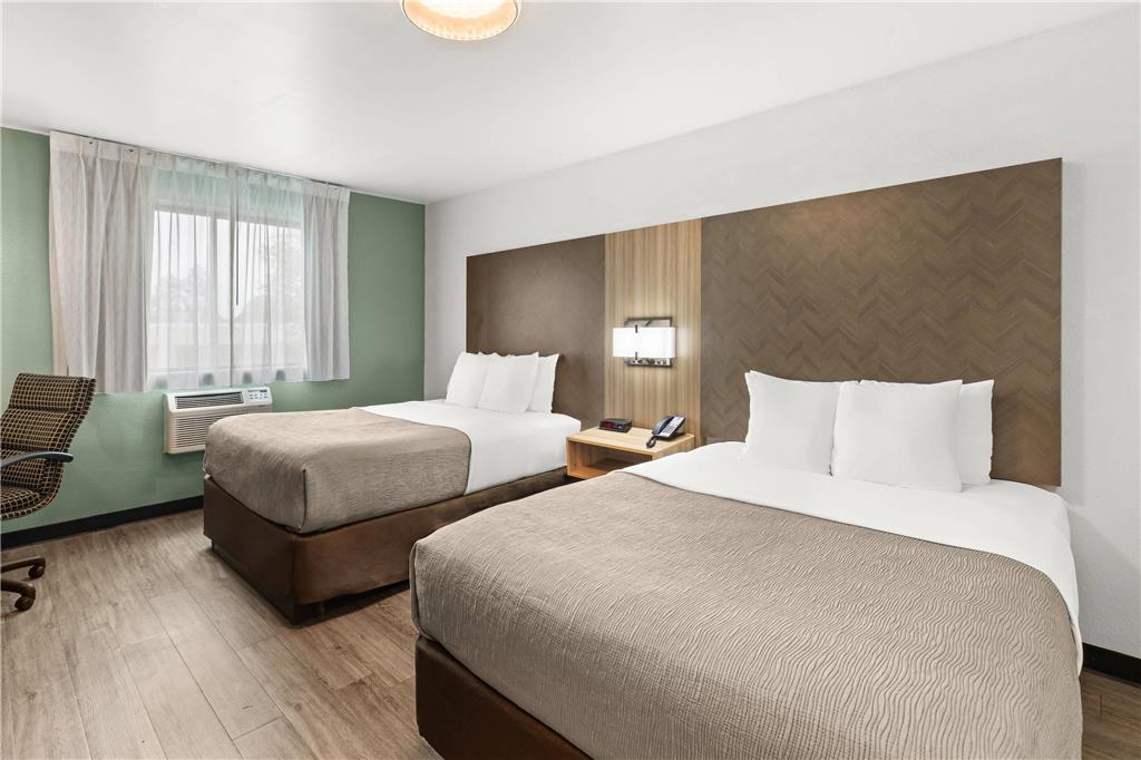 QUALITY INN ATLANTA AIRPORT-CENTRAL-guestroom-Guest Room,On-Site.jpg