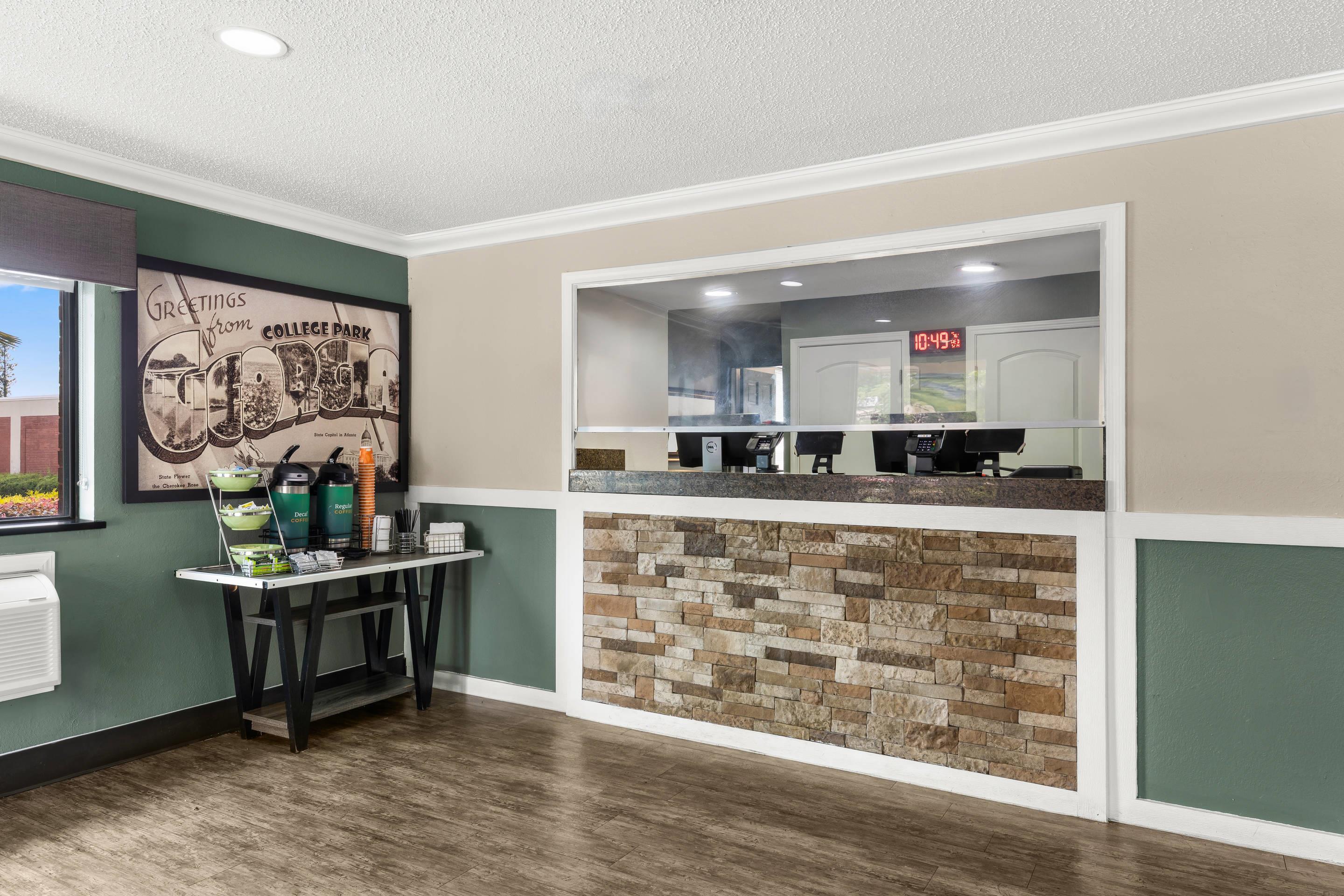 Hotel lobby | Quality Inn Atlanta Airport - Central