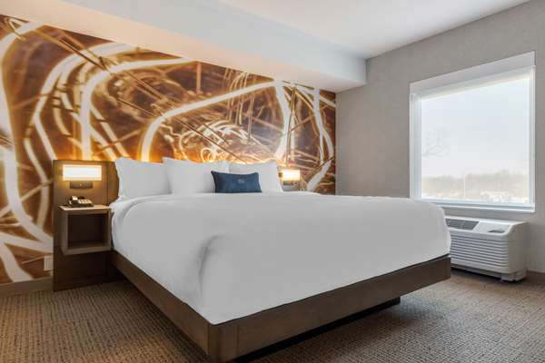 Suite - Cambria Hotel West Orange - I-280, Exit 8