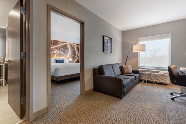 Suite - Cambria Hotel West Orange - I-280, Exit 8