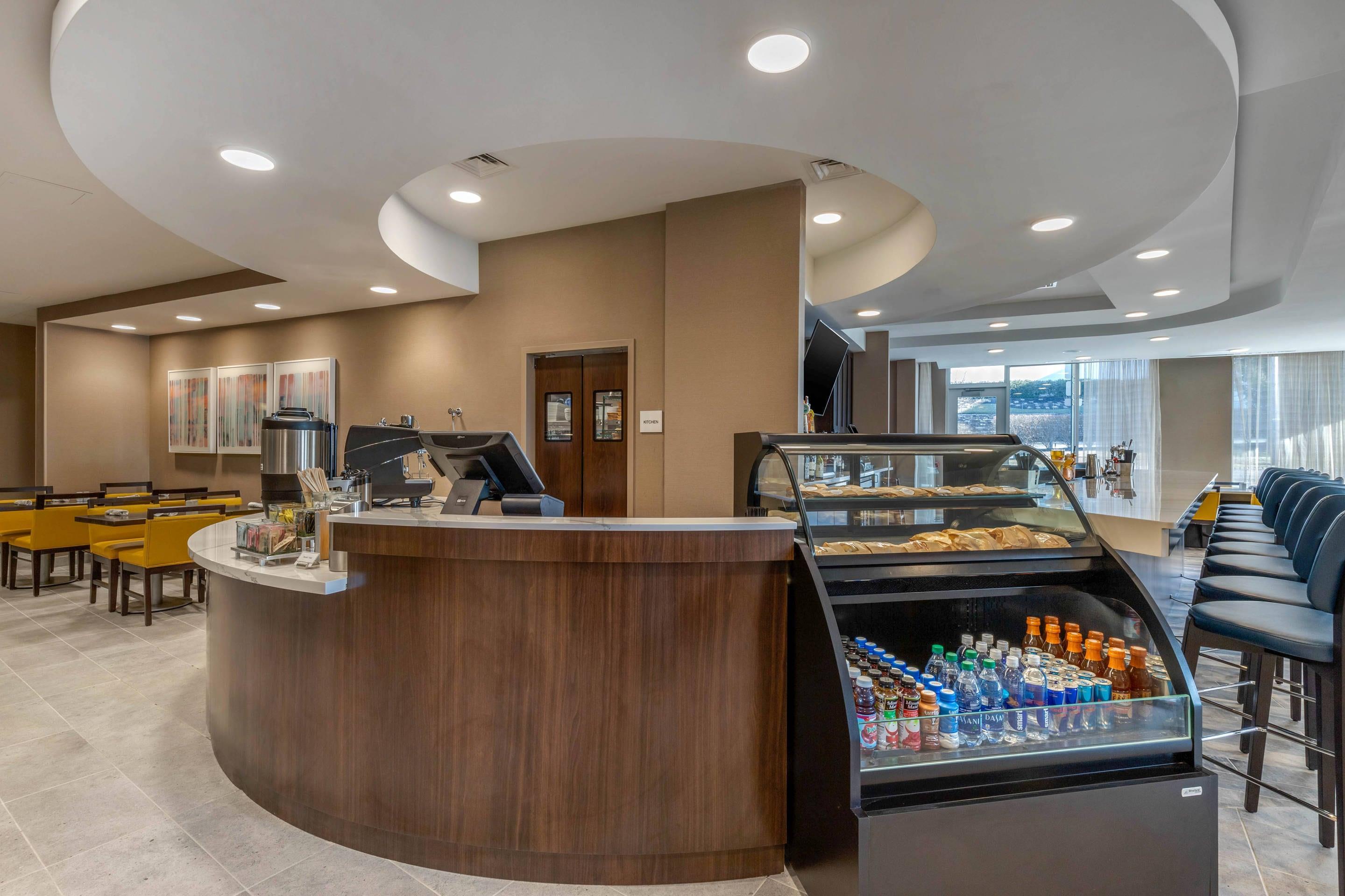 On-site restaurant | Cambria Hotel West Orange