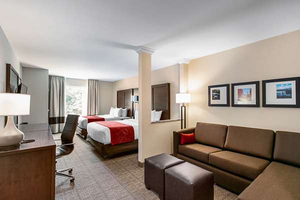  - Comfort Suites Fishkill - I-84, Exit 44