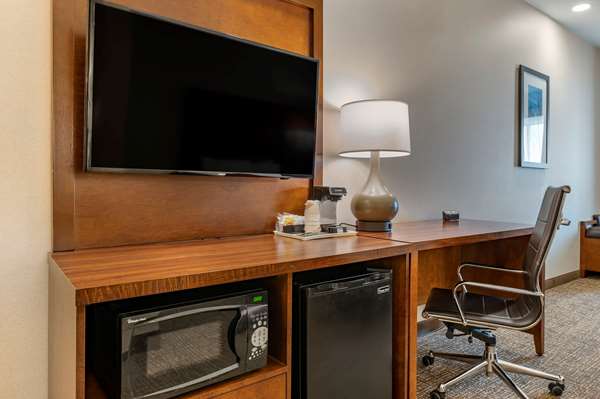 Suite - Comfort Suites Airport Columbus