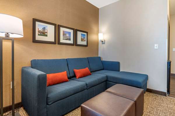 Suite - Comfort Suites Airport Columbus