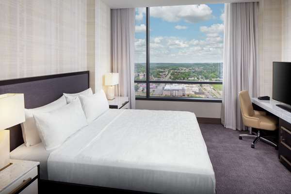  - Hilton Hotel Mayo Clinic Area Rochester