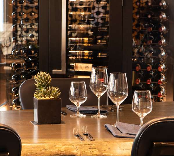 Restaurant - Charter Hotel Downtown Seattle