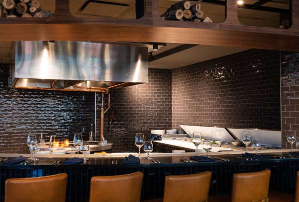 Restaurant - Charter Hotel Downtown Seattle