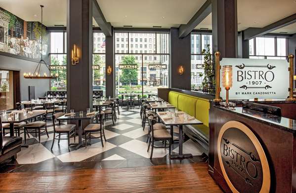 Restaurant - DoubleTree by Hilton Hotel Downtown Youngstown