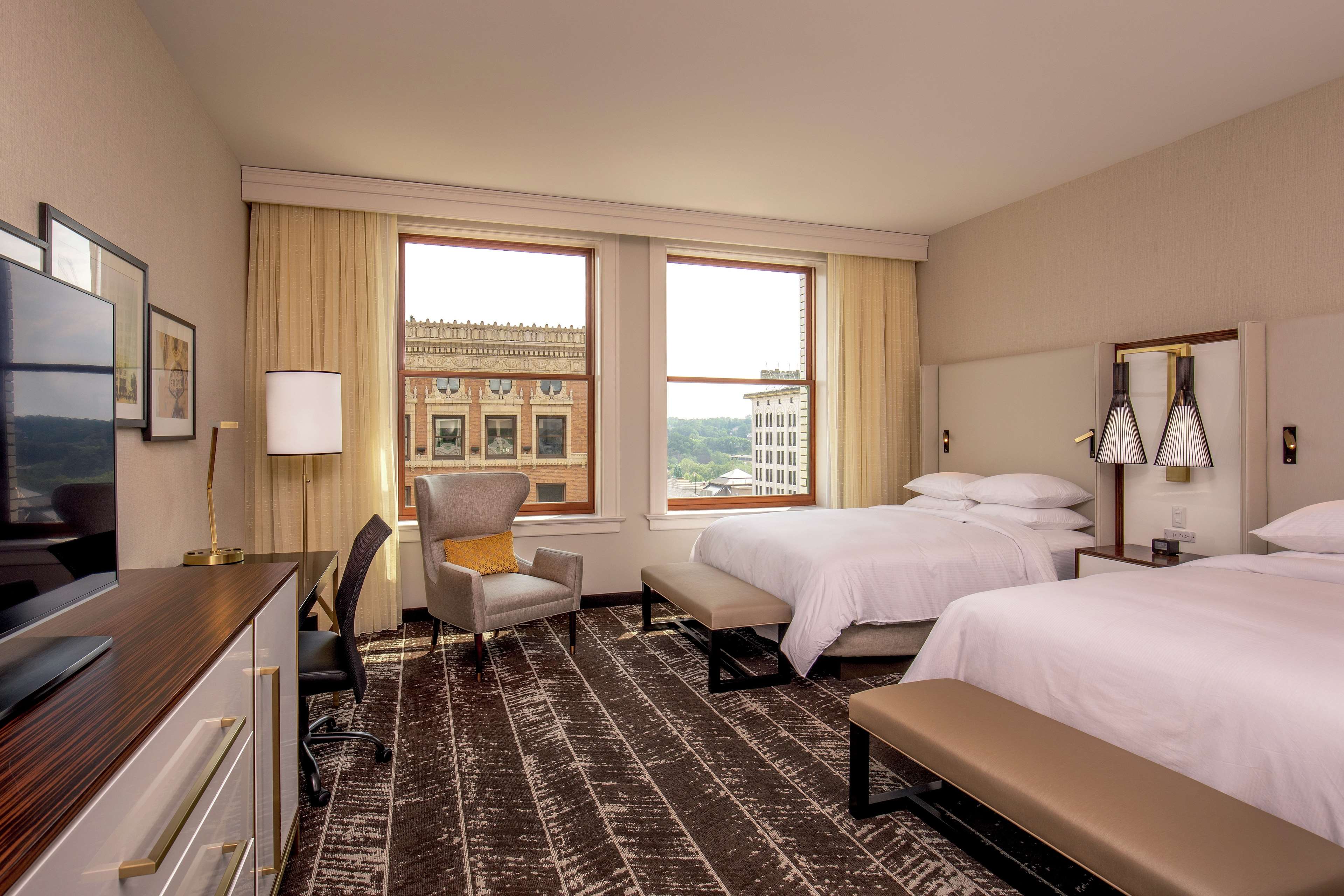 DoubleTree by Hilton Youngstown Downtown Room Type - 2 QN HEARING ACC NO SMOK