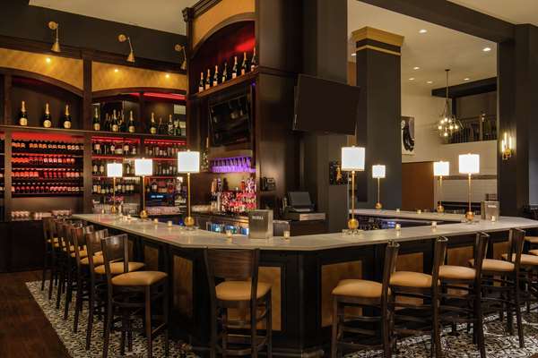 Bar - DoubleTree by Hilton Hotel Downtown Youngstown