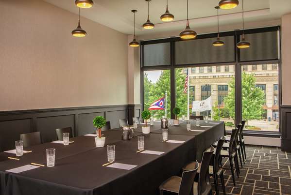  - DoubleTree by Hilton Hotel Downtown Youngstown