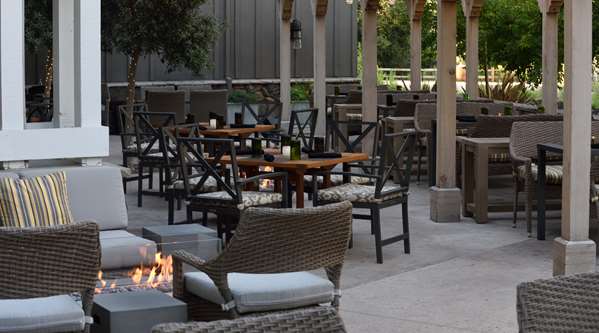 Restaurant - River Terrace Inn Napa