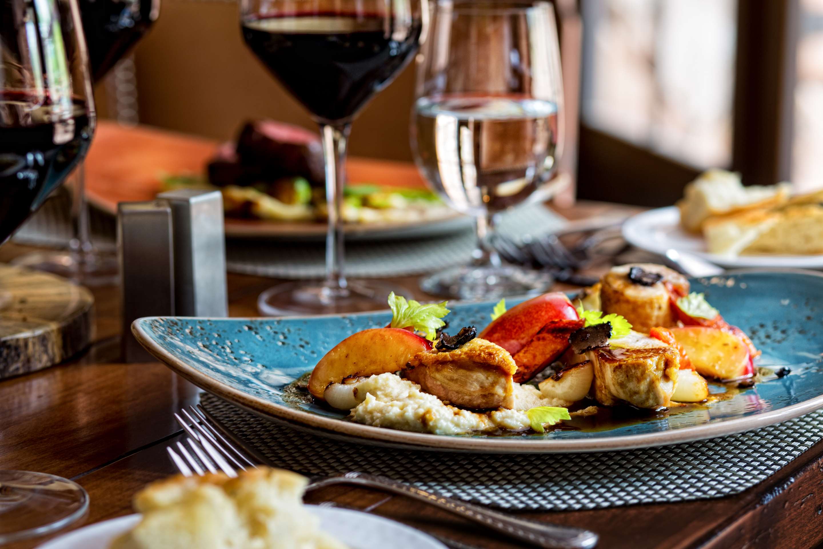 Palisade Bar & Grill | Gateway Canyons Resort & Spa