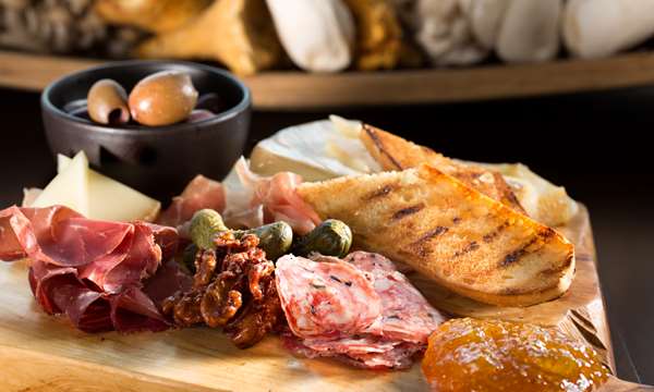 Restaurant - Portofino Hotel & Marina Redondo Beach