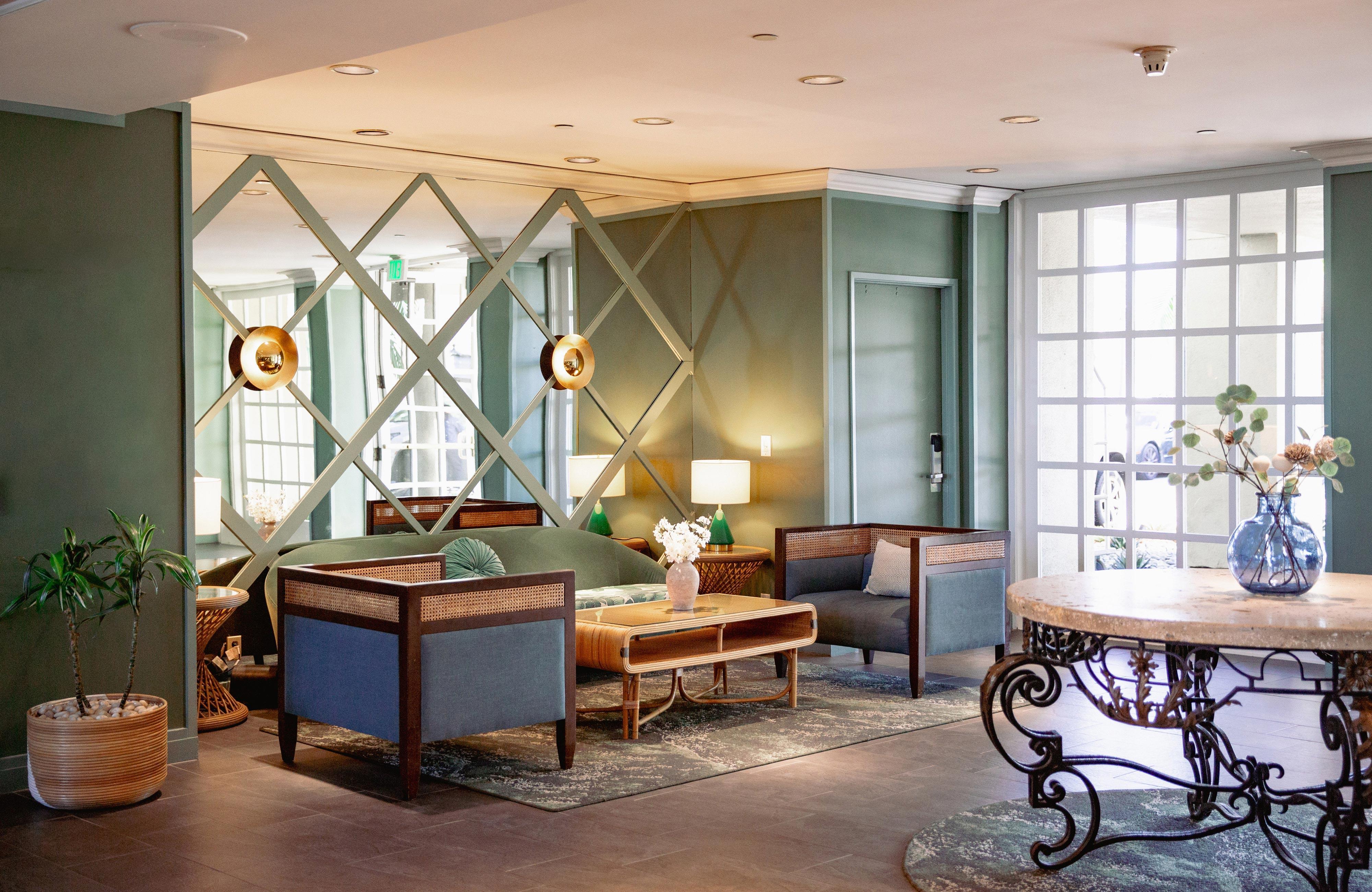 Lobby | The Portofino Hotel & Marina, a Noble House Hotel