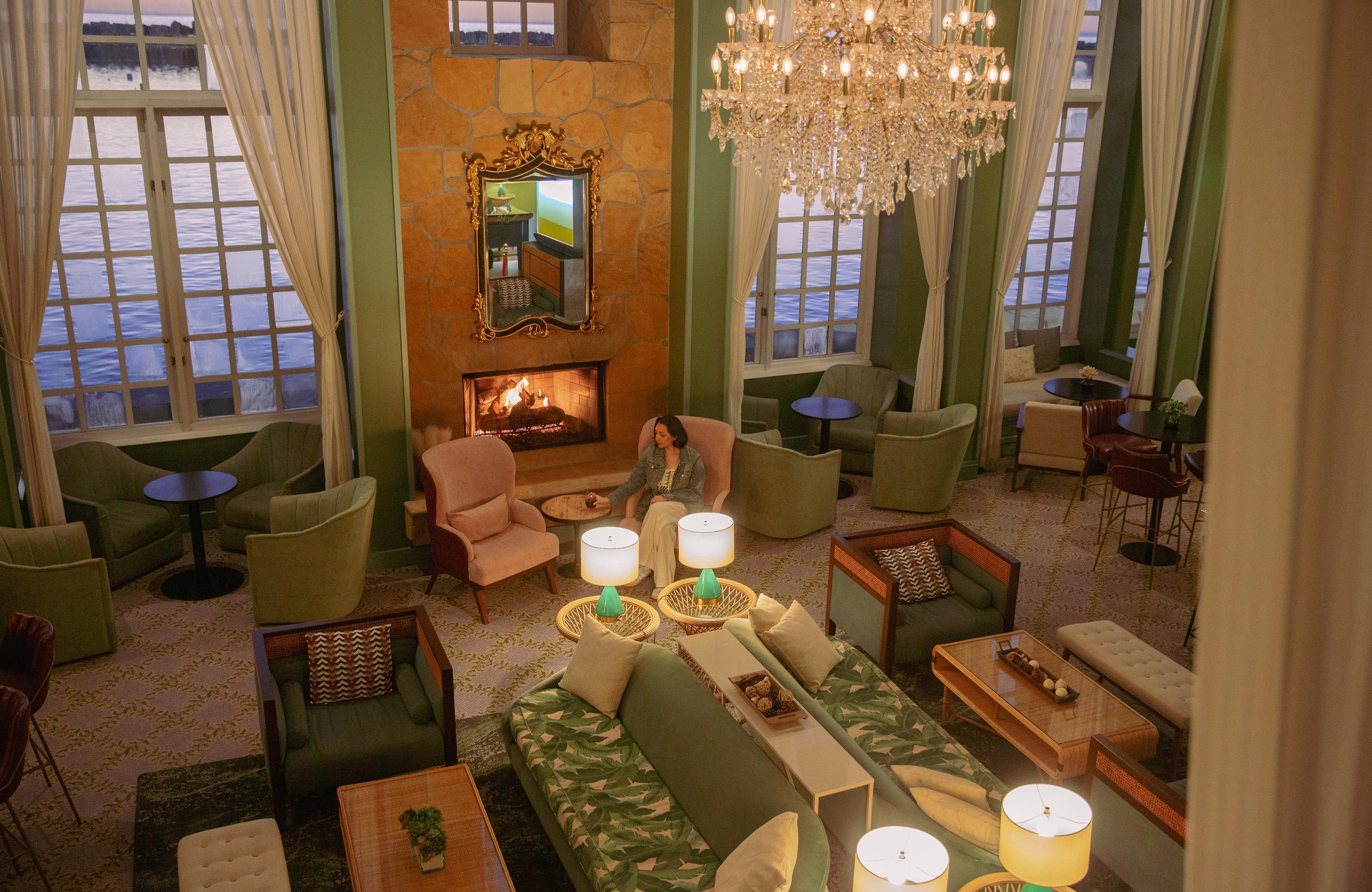 Lobby | The Portofino Hotel & Marina, a Noble House Hotel