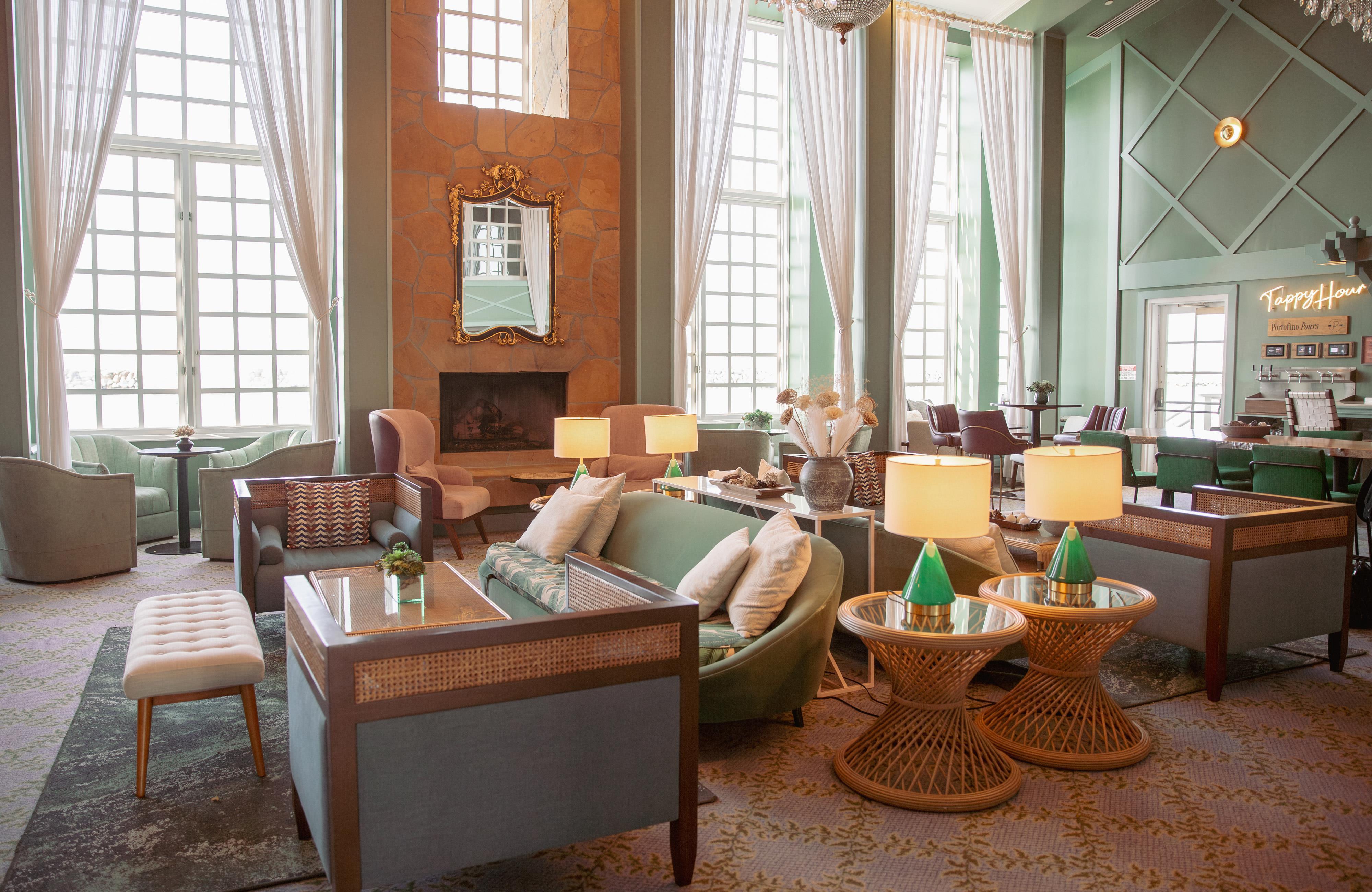 Lobby | The Portofino Hotel & Marina, a Noble House Hotel
