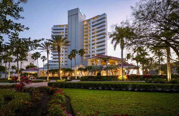 Exterior view - La Playa Beach Golf Resort Naples