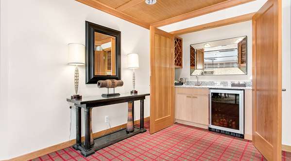 Suite - Edgewater Hotel Seattle