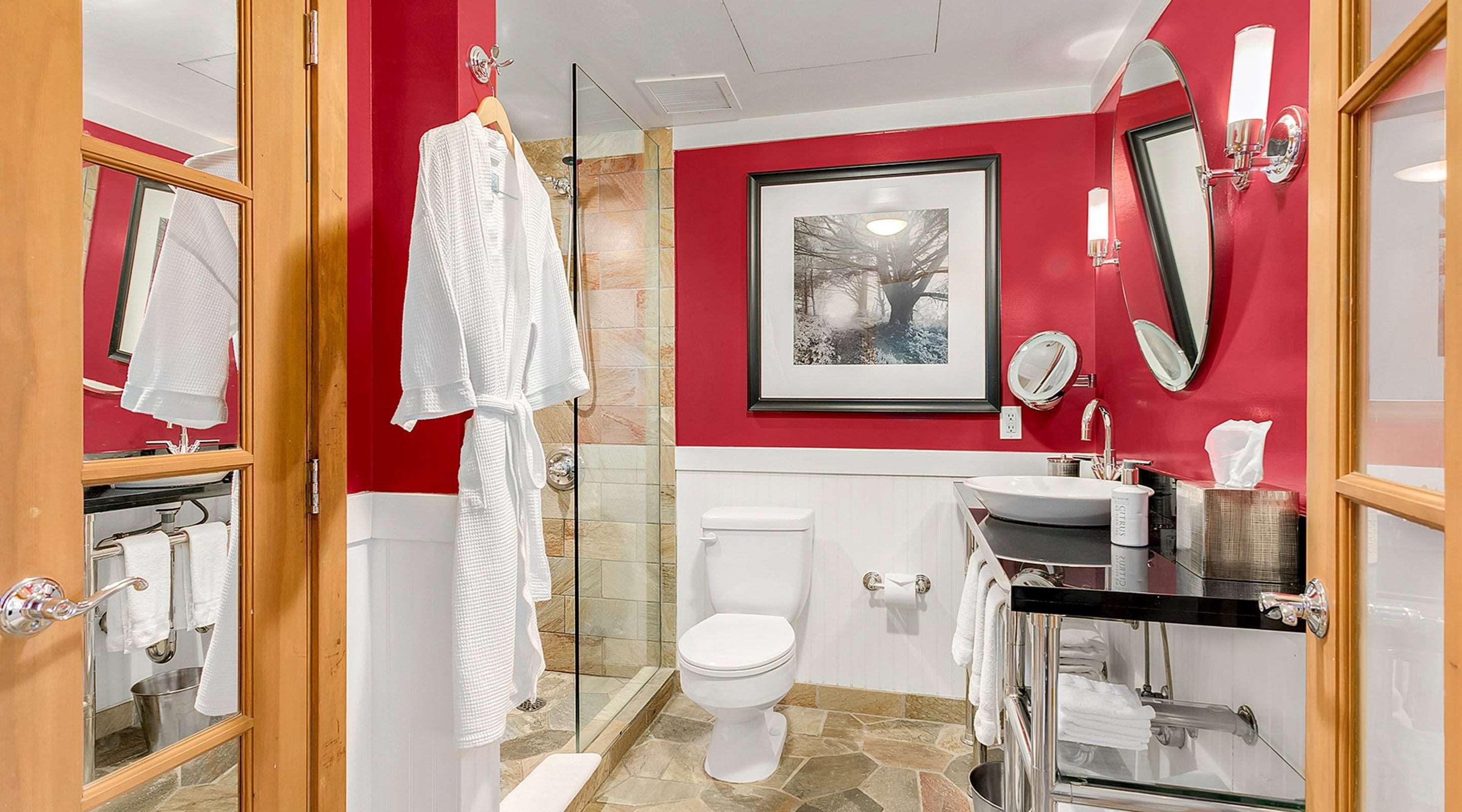 City Family Suite Bathroom