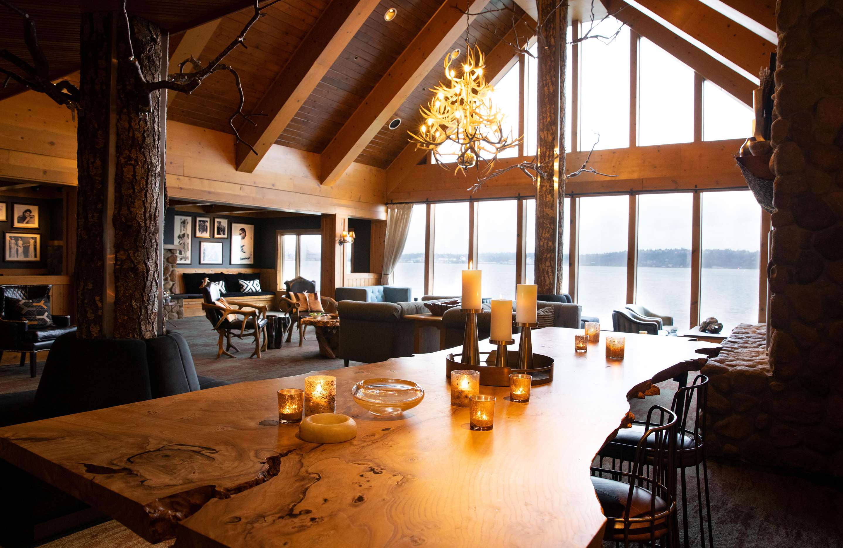 Lobby Lounge | The Edgewater Hotel