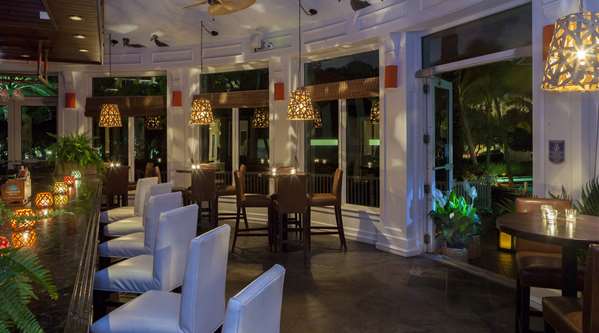 Bar - Pelican Grand Beach Resort Fort Lauderdale