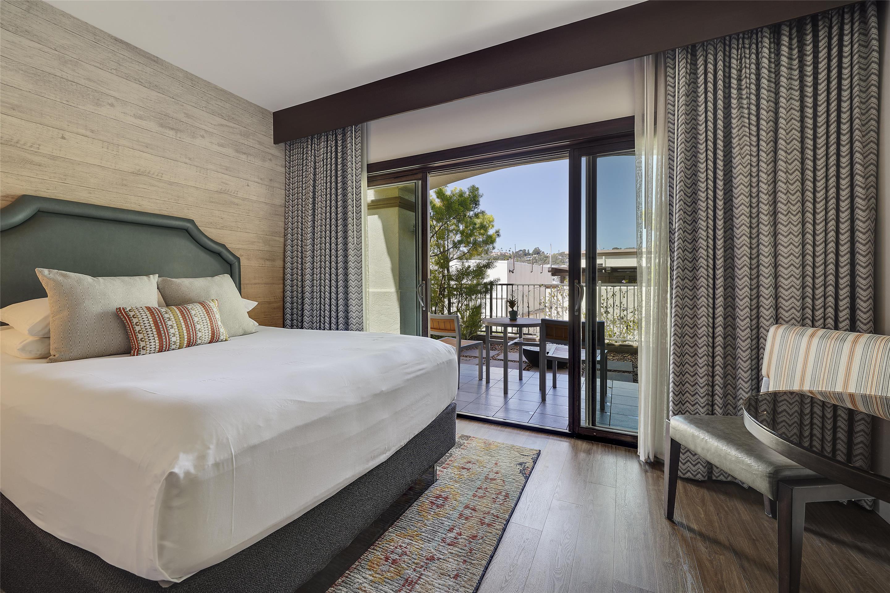 Fire Pit Junior Suite