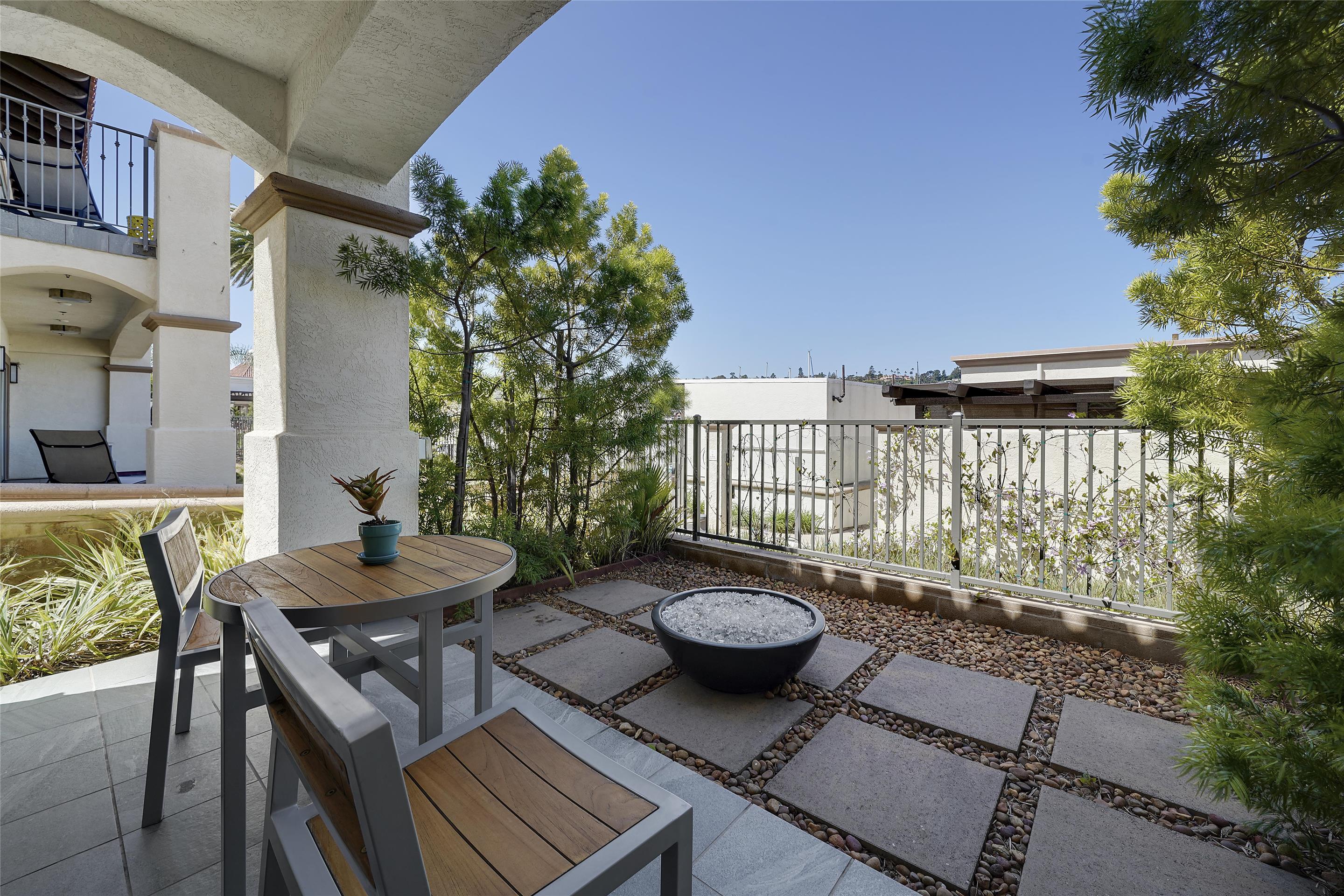 Fire Pit Junior Suite