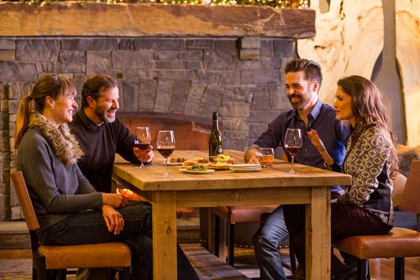 Bar - Teton Mountain Lodge & Spa Teton Village