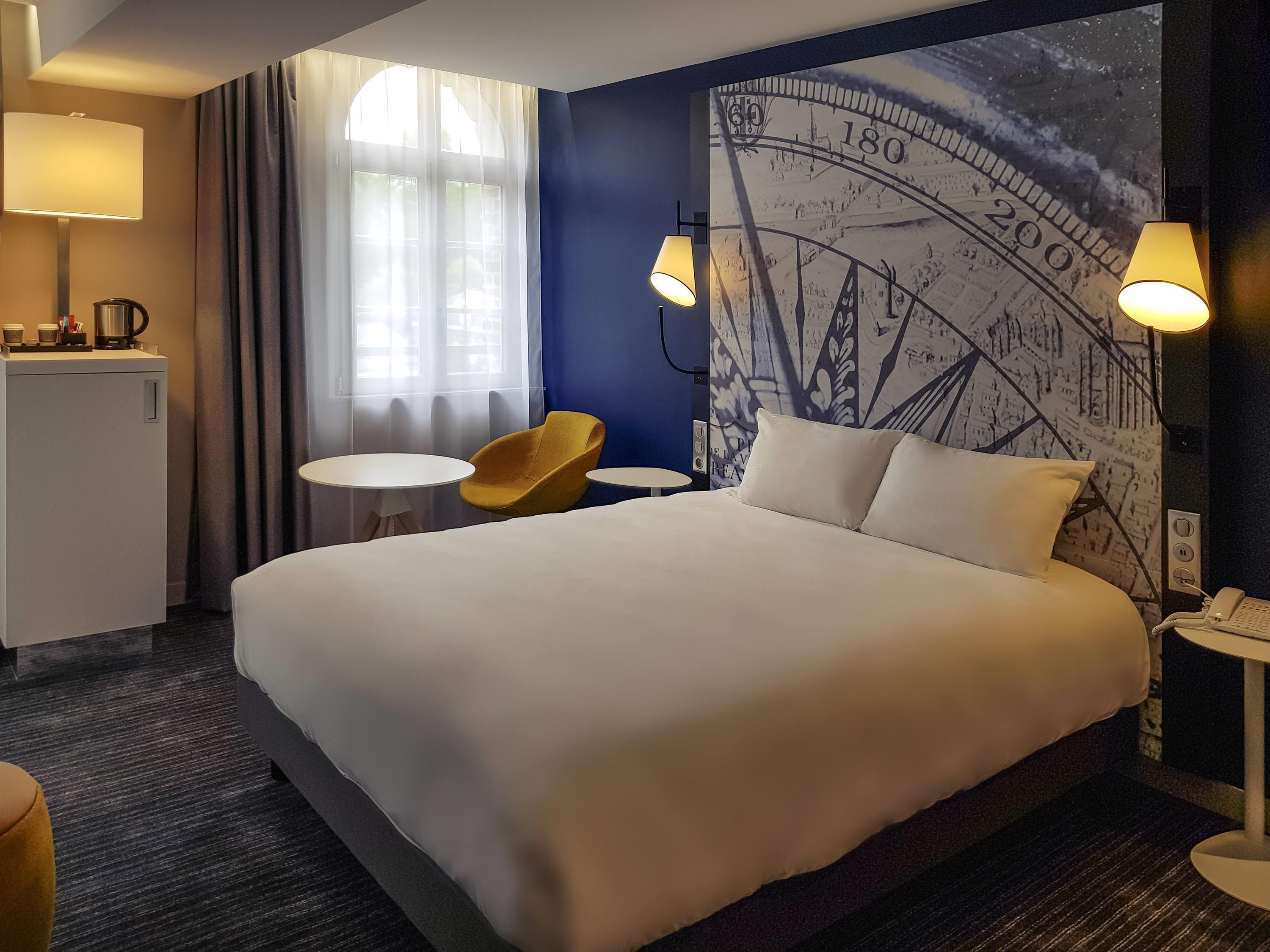 Mercure Beauvais Room Type - Classic Room with 1 double bed (63 x 79 in 160 x 200 cm)