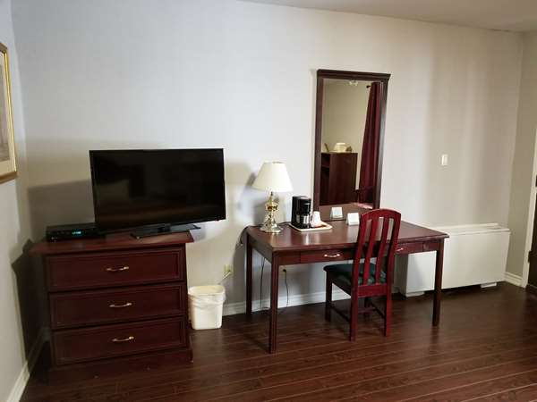  - Baymont Inn & Suites Airport St Laurent