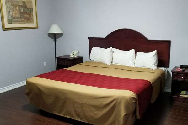  - Baymont Inn & Suites Airport St Laurent