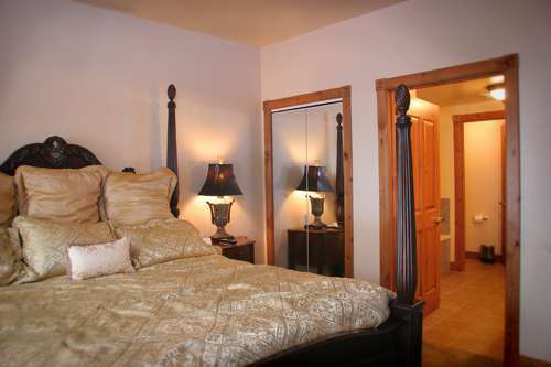  - Zermatt Resort Midway