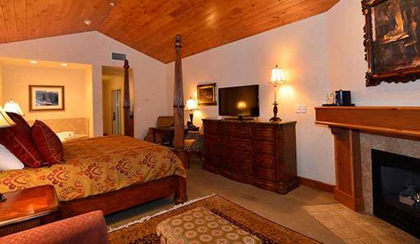  - Zermatt Resort Midway