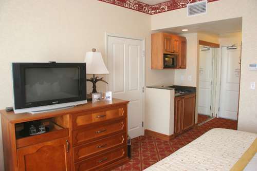  - Zermatt Resort Midway